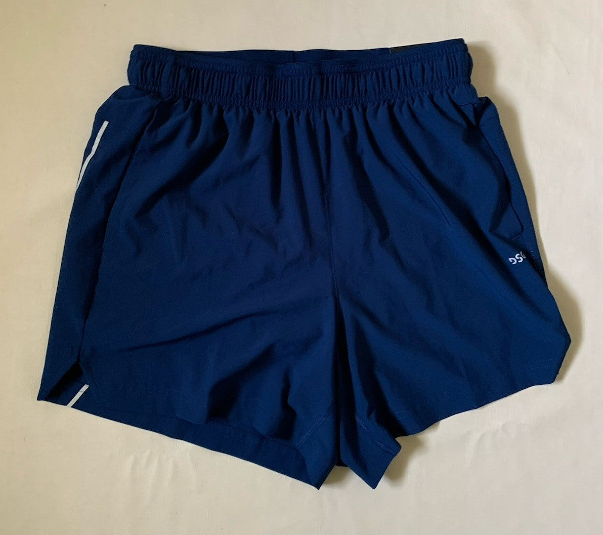 DSG Athletic Fit 5” Inseam Mens Stride Run Shorts Built in Brief Size Small NEW