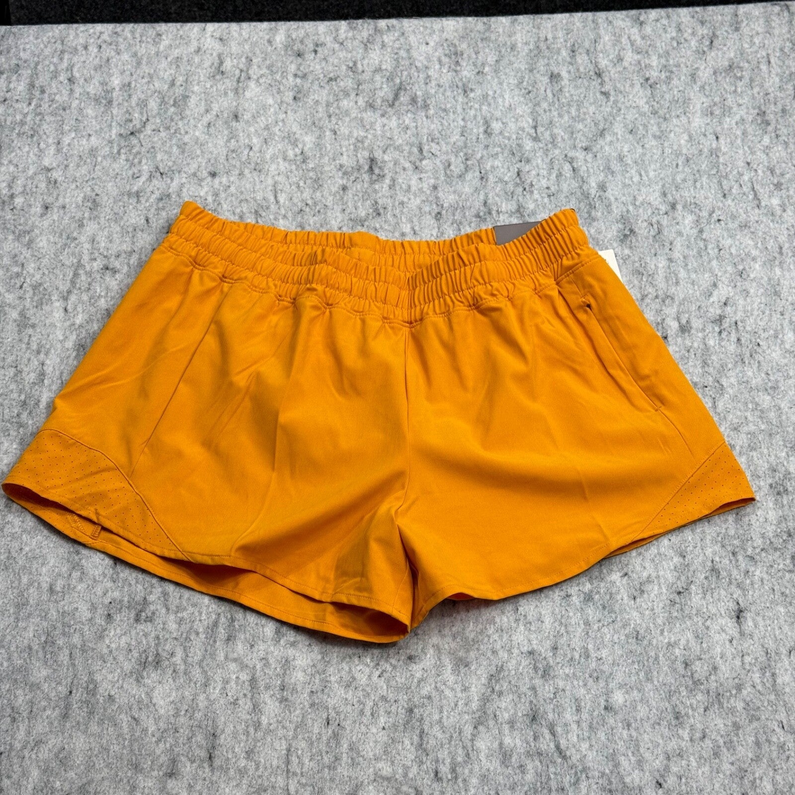 Caliua NWT Womens Mid Rise Infinity Short Size Small W/Inner Lining Tangerine
