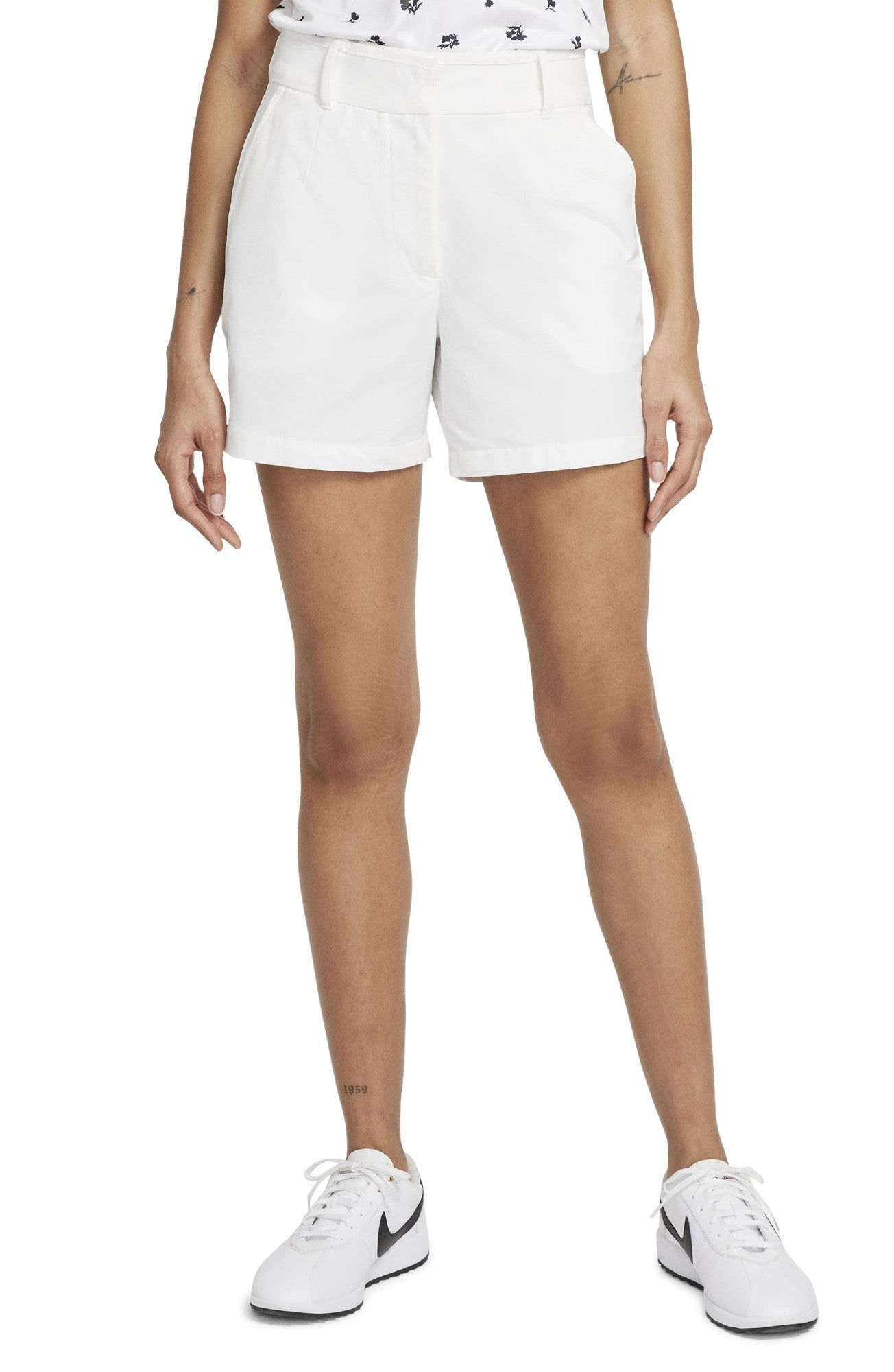 Women's Nike Dri-FIT Victory Golf Chino Shorts XSmall White/White